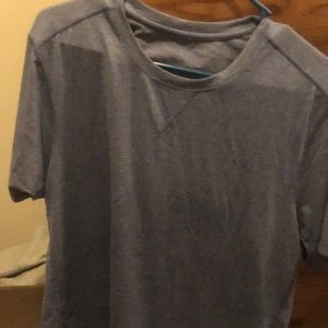Men’s lulu L shirt